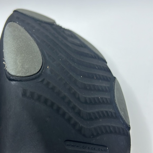 Crocs All Terrain Black With Adjustable straps Sandal Shoes 5 youth - Picture 6 of 7